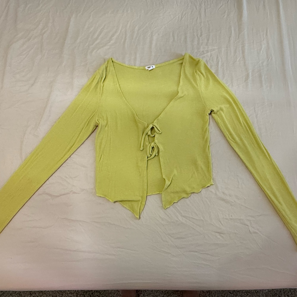 💛Garage Light Green Long Sleeve Blouse
